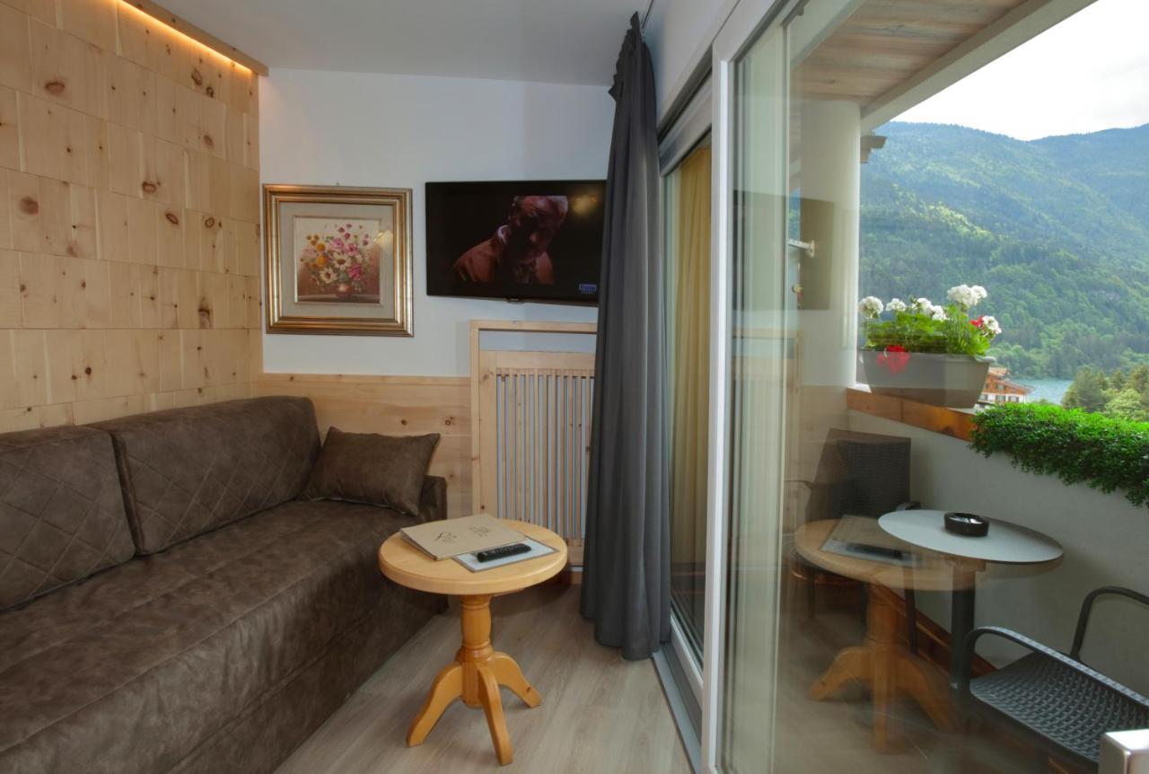 Alexander Hotel Alpine Wellness Dolomites Molveno Esterno foto
