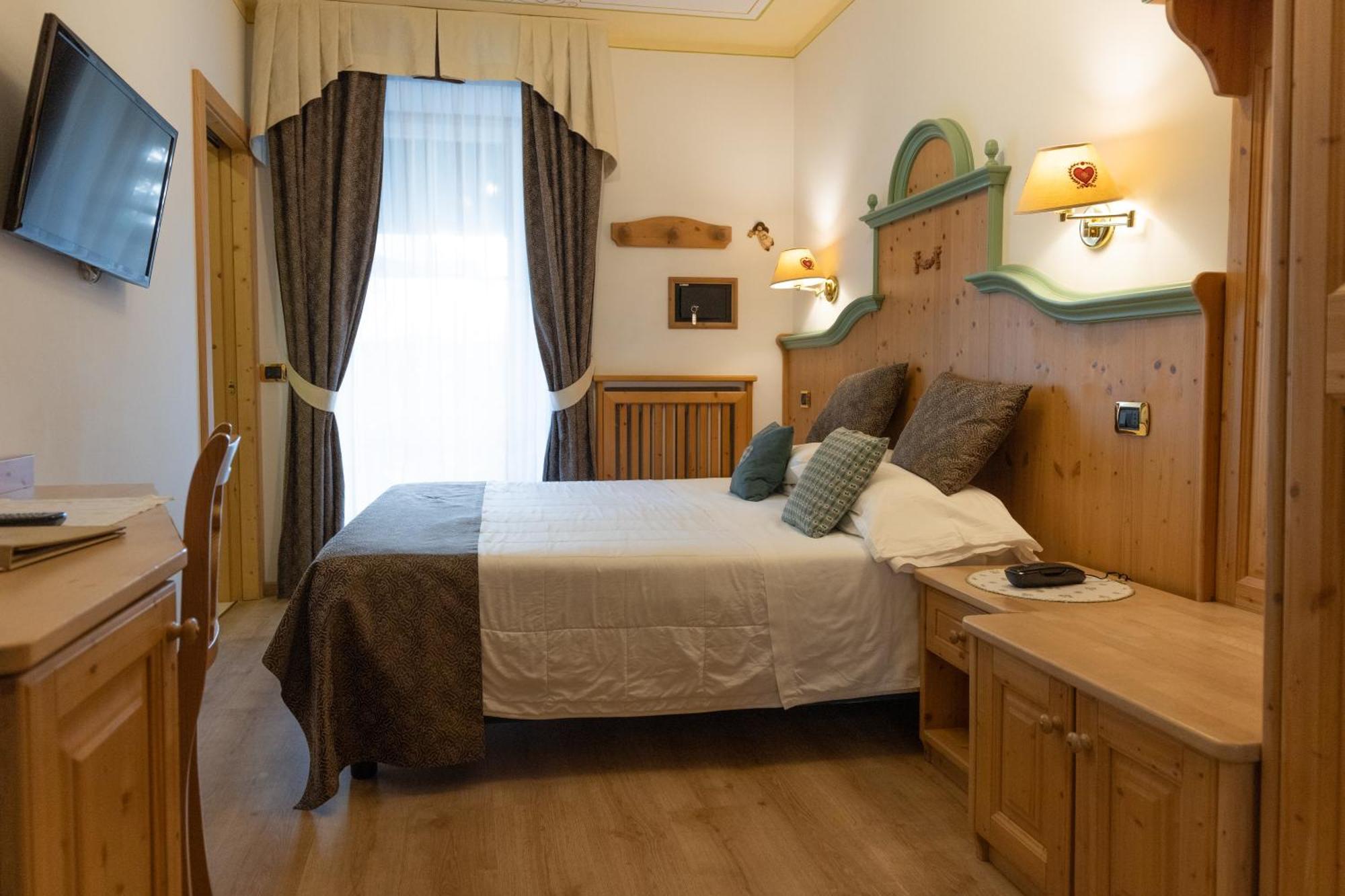 Alexander Hotel Alpine Wellness Dolomites Molveno Esterno foto