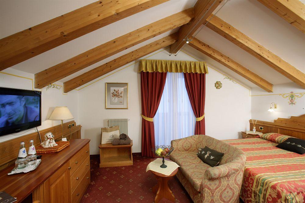 Alexander Hotel Alpine Wellness Dolomites Molveno Esterno foto