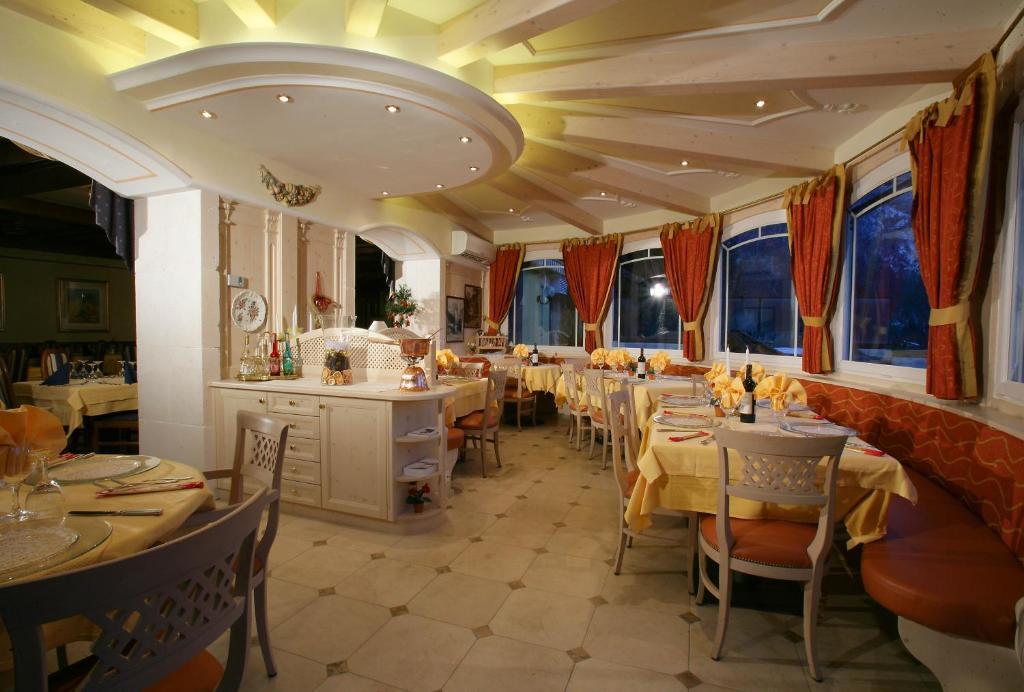 Alexander Hotel Alpine Wellness Dolomites Molveno Esterno foto
