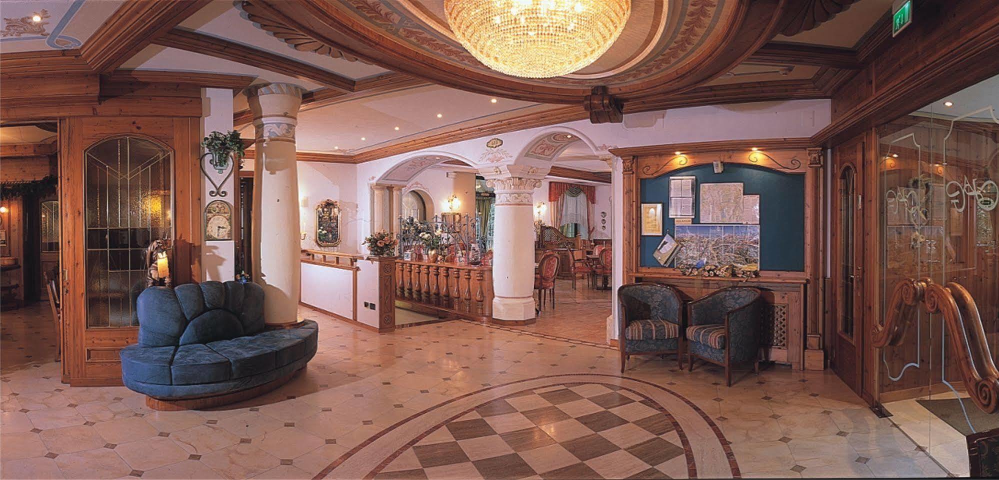 Alexander Hotel Alpine Wellness Dolomites Molveno Esterno foto