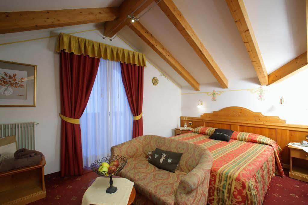 Alexander Hotel Alpine Wellness Dolomites Molveno Esterno foto